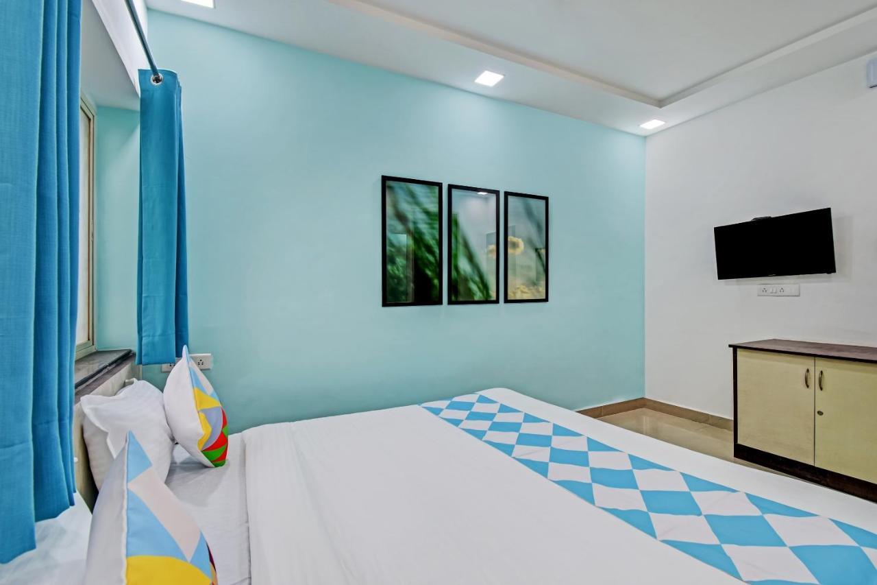 Oyo Home 78047 Alluring Stay Pimpri Pimpri-Chinchwad Eksteriør billede
