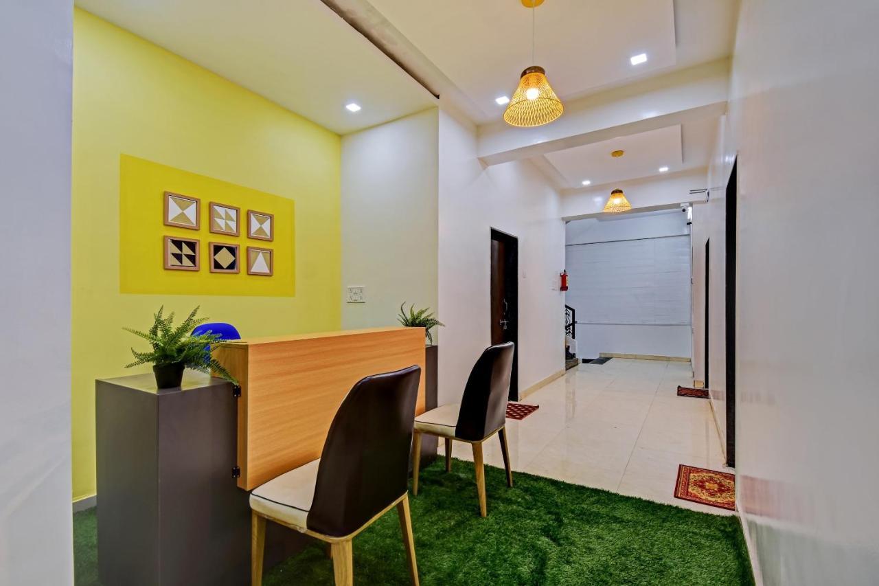 Oyo Home 78047 Alluring Stay Pimpri Pimpri-Chinchwad Eksteriør billede