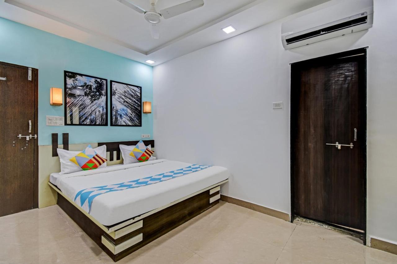 Oyo Home 78047 Alluring Stay Pimpri Pimpri-Chinchwad Eksteriør billede