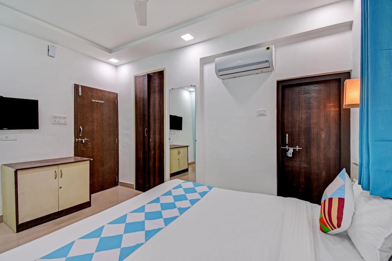 Oyo Home 78047 Alluring Stay Pimpri Pimpri-Chinchwad Eksteriør billede