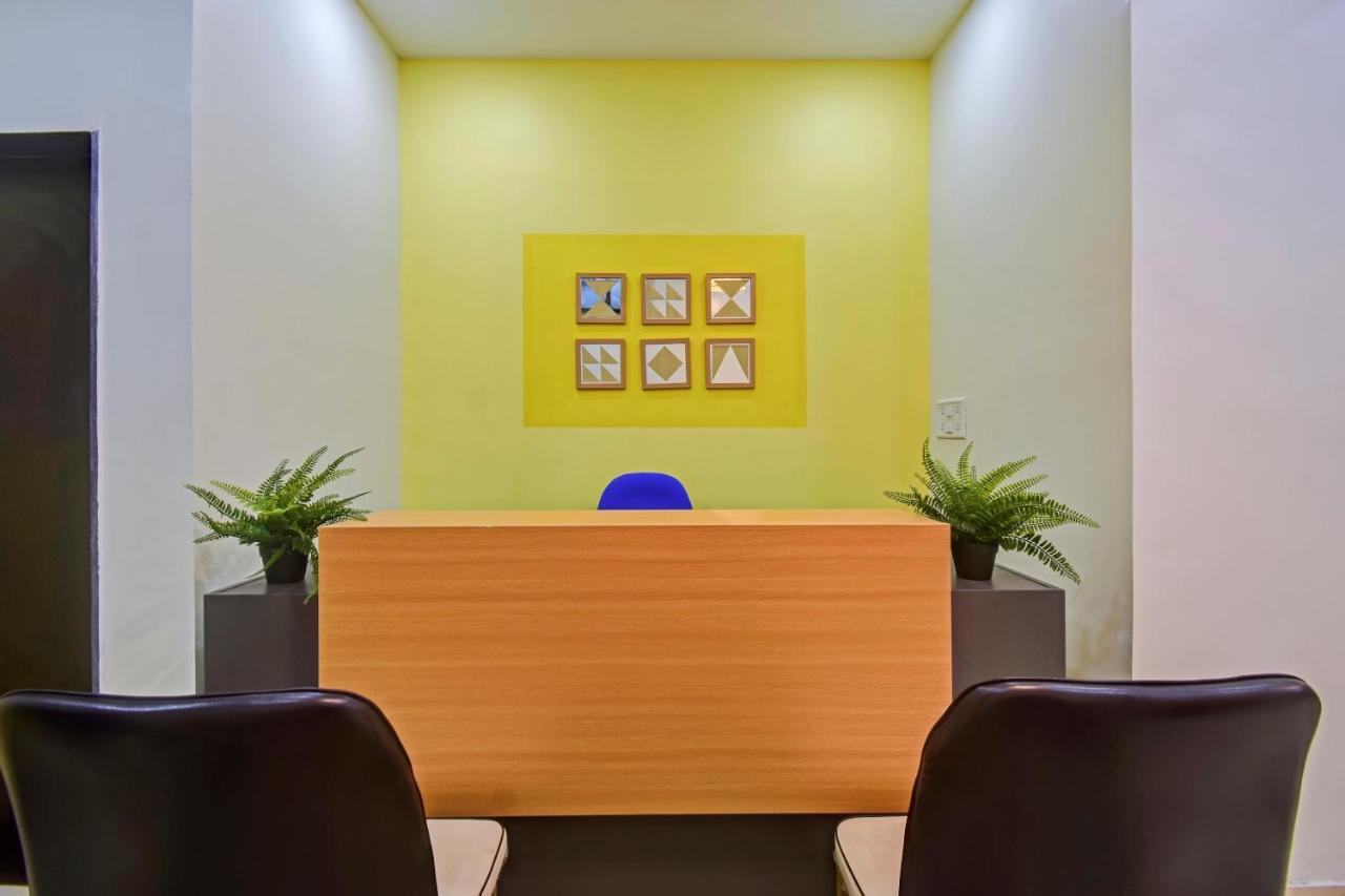 Oyo Home 78047 Alluring Stay Pimpri Pimpri-Chinchwad Eksteriør billede