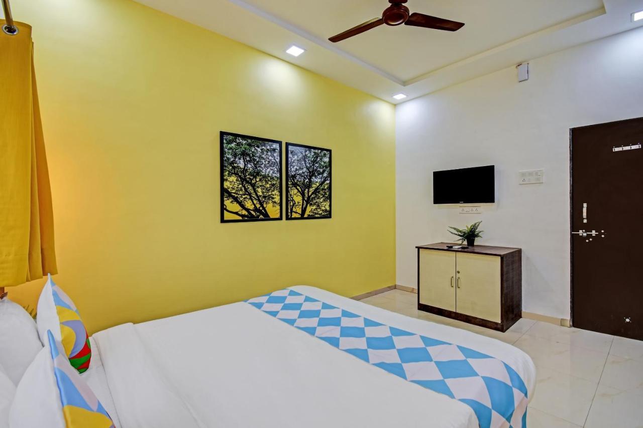 Oyo Home 78047 Alluring Stay Pimpri Pimpri-Chinchwad Eksteriør billede