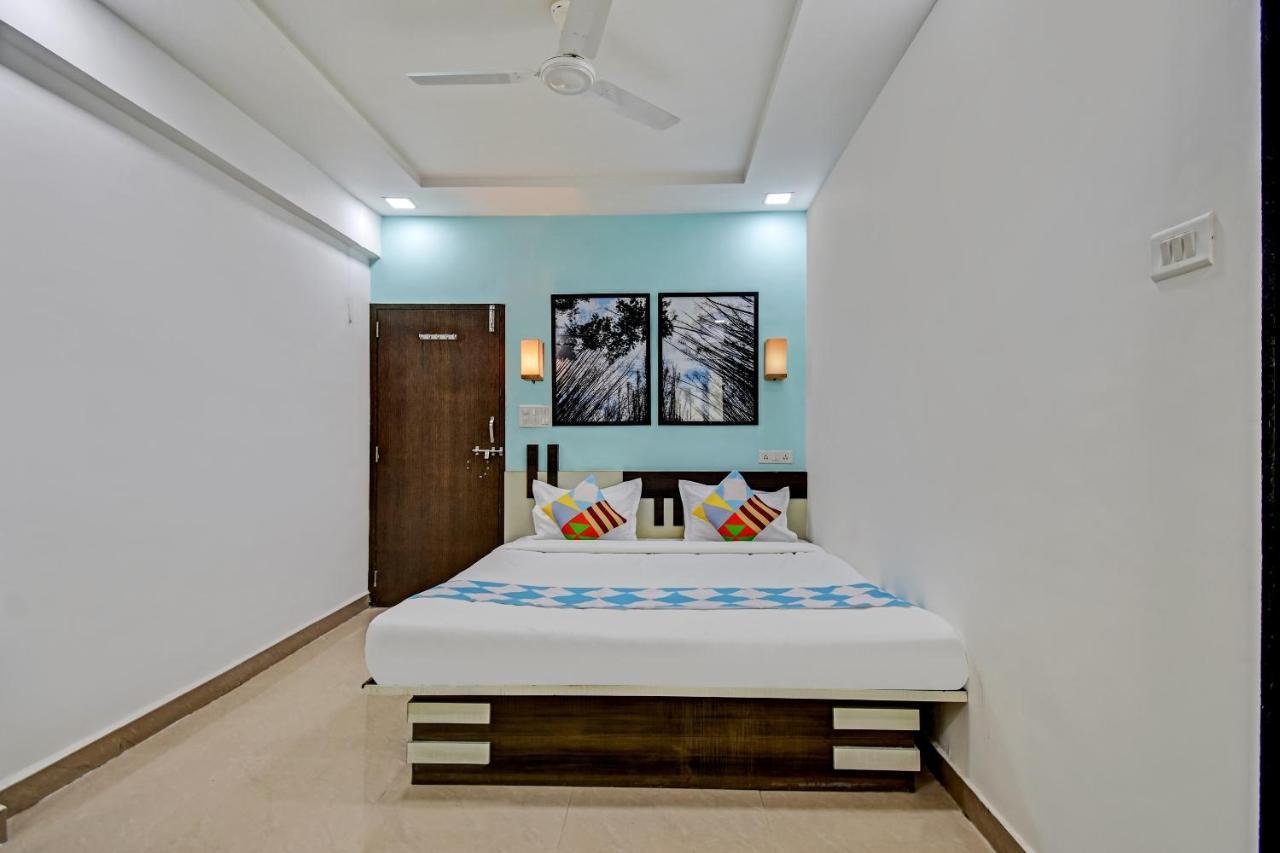 Oyo Home 78047 Alluring Stay Pimpri Pimpri-Chinchwad Eksteriør billede