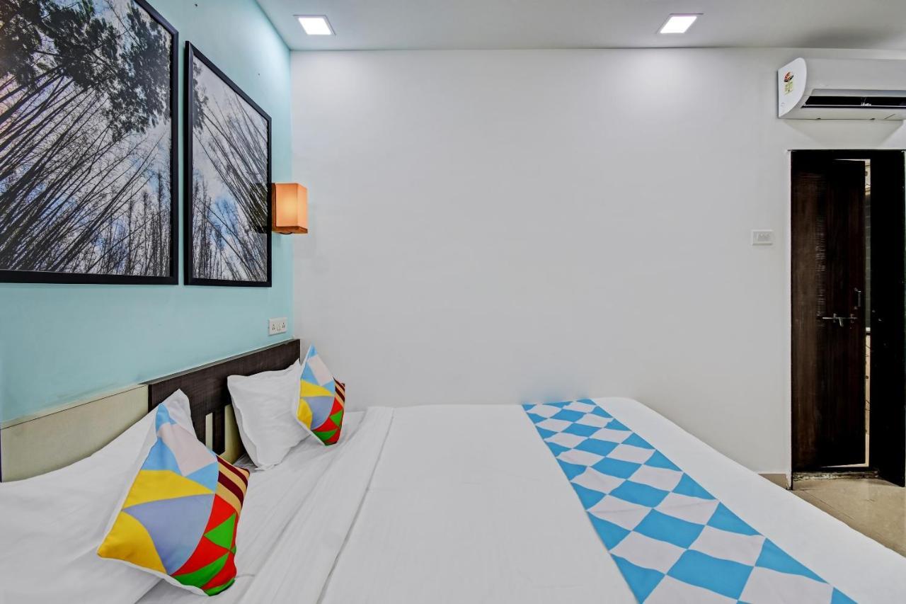 Oyo Home 78047 Alluring Stay Pimpri Pimpri-Chinchwad Eksteriør billede